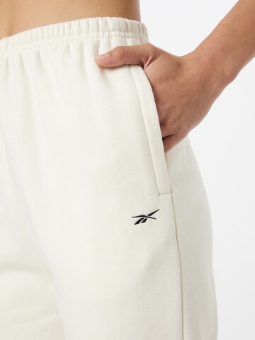 Reebok - Tapered Pantalón en blanco