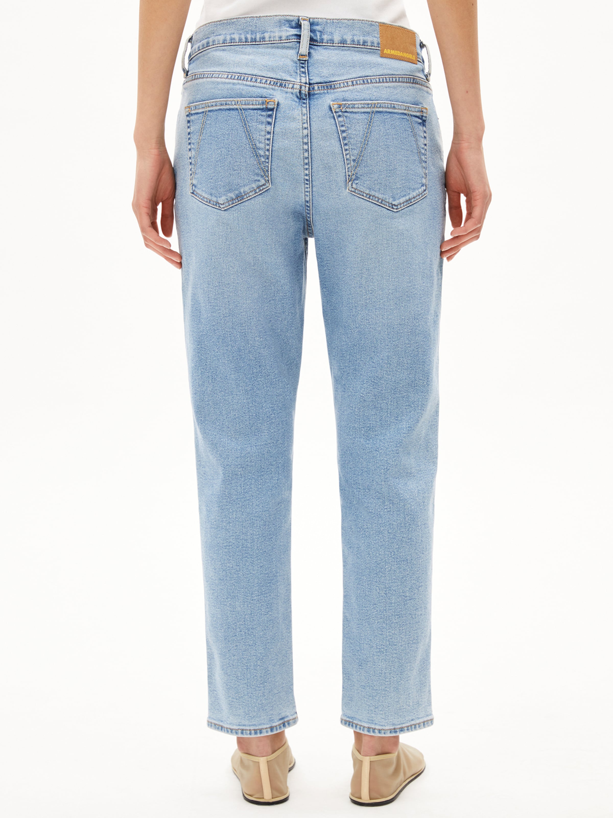 ARMEDANGELS Конический (Tapered) Джинсы в Синий: спереди