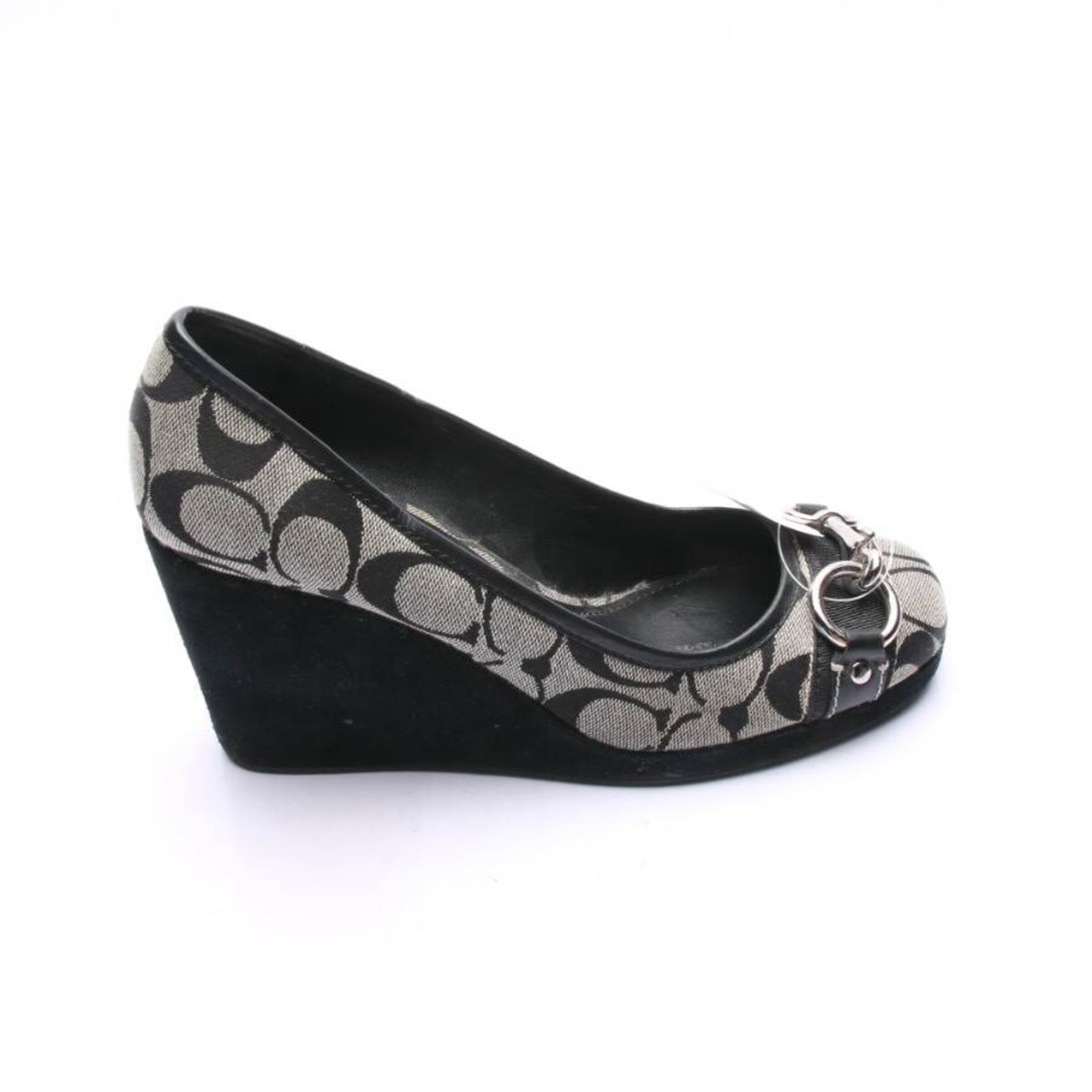 Coach pumps sale hotsell