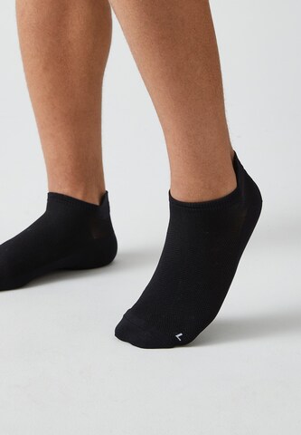 SNOCKS Ankle Socks in Black