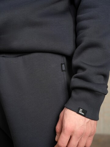 cut my fashion Trainingsanzug 'Vyriški treningai "Rokas" CMF572-17'‌‌ in Grau