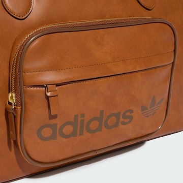 ADIDAS ORIGINALS - Accesorios para animales en marrón