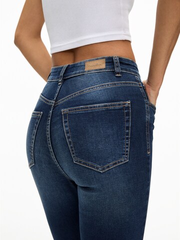 Pull&Bear Skinny Jeans in Blue