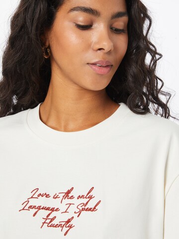 T-shirt 'Samara' ABOUT YOU Limited en blanc