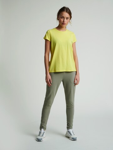 T-shirt fonctionnel Hummel en jaune