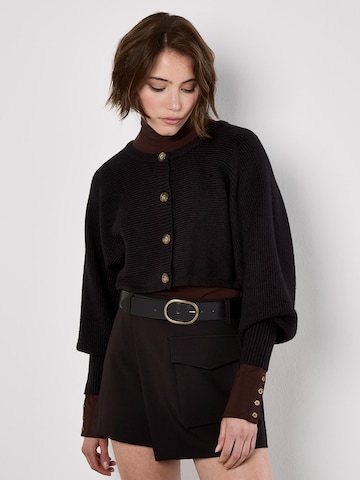 Cardigan ' ' Apricot en noir : devant