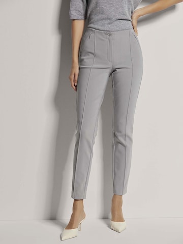 Coupe slim Pantalon MADELEINE en gris : devant