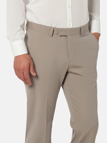 Coupe slim Costume Thomas Goodwin en beige