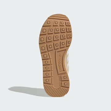 bēšs ADIDAS ORIGINALS Zemie brīvā laika apavi 'ZX 500'