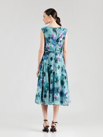 Rochie de la Vera Mont pe verde