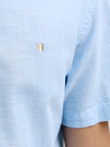 JACK & JONES Comfort fit Button Up Shirt in Blue