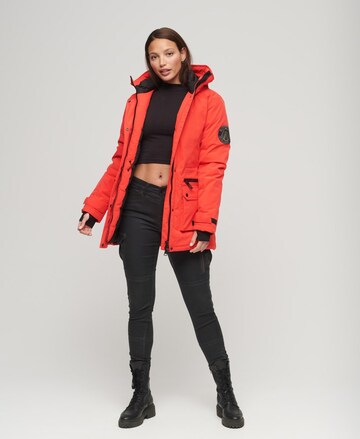 Parka mi-saison Superdry en rouge