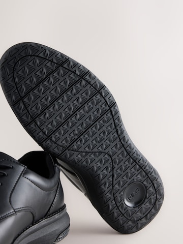 Next - Sapato com atacadores em preto