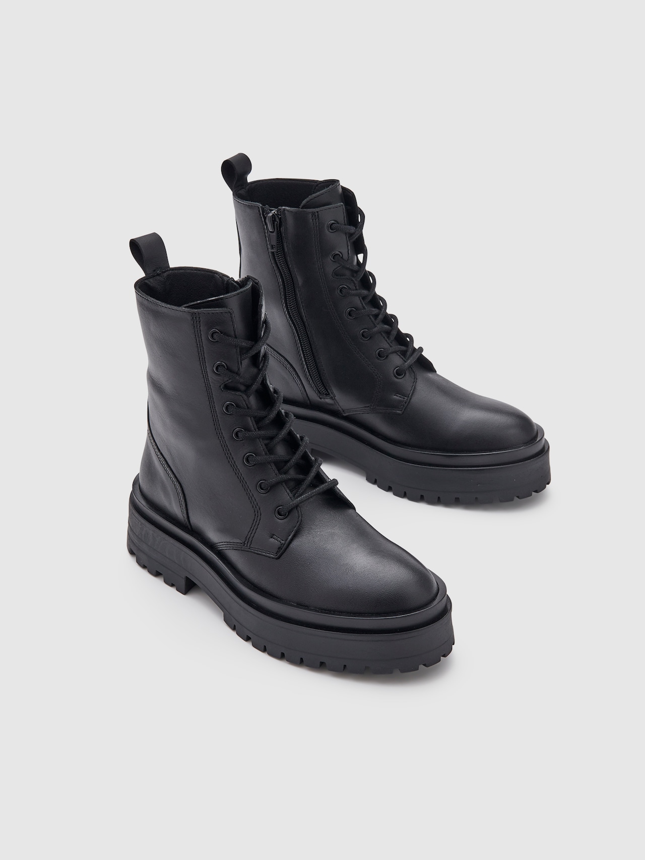 EDITED Snørestøvletter 'Rufina' sort