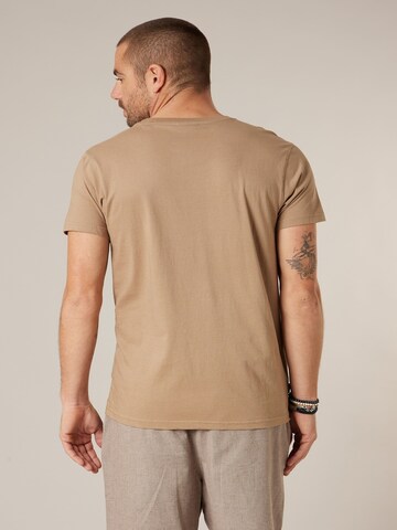 T-Shirt 'Ace' Deeluxe en marron