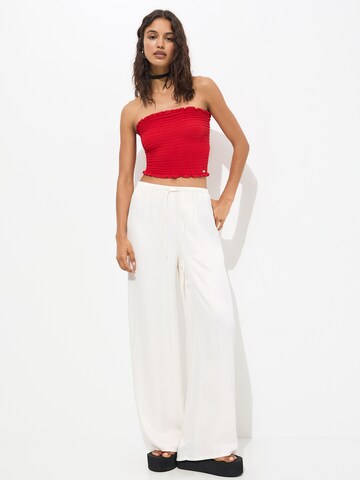 Wide leg Pantaloni de la Pull&Bear pe bej