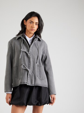 Veste mi-saison 'ONLThille' ONLY en gris : devant