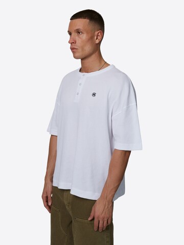 T-Shirt Good For Nothing en blanc