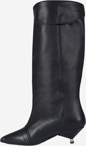 GISEL MOIRE - Bota 'Natalia' em preto: frente