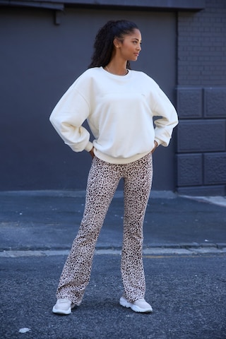 BUFFALO Flared Hose in Beige