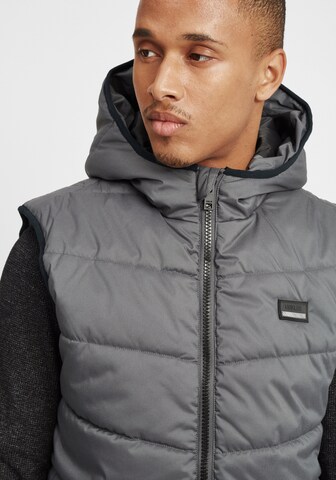 !Solid Bodywarmer 'Atsu' in Grijs