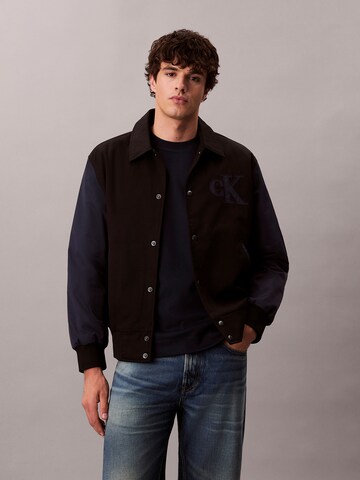 Calvin Klein Jeans Преходно яке в черно: отпред