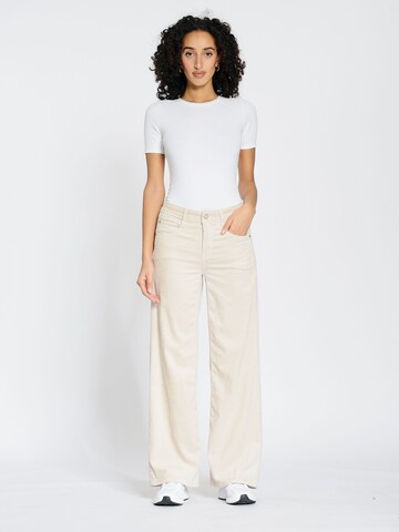 Gang Regular Hose '94AMELIE WIDE' in Weiß