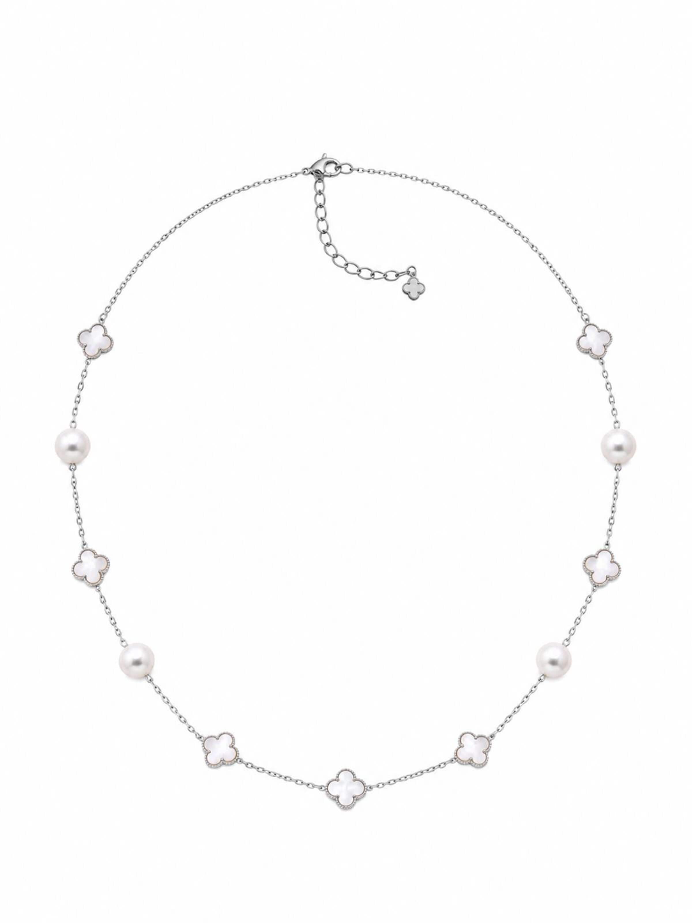 Collana 'Petite Clover' di LanLivia in argento: frontale