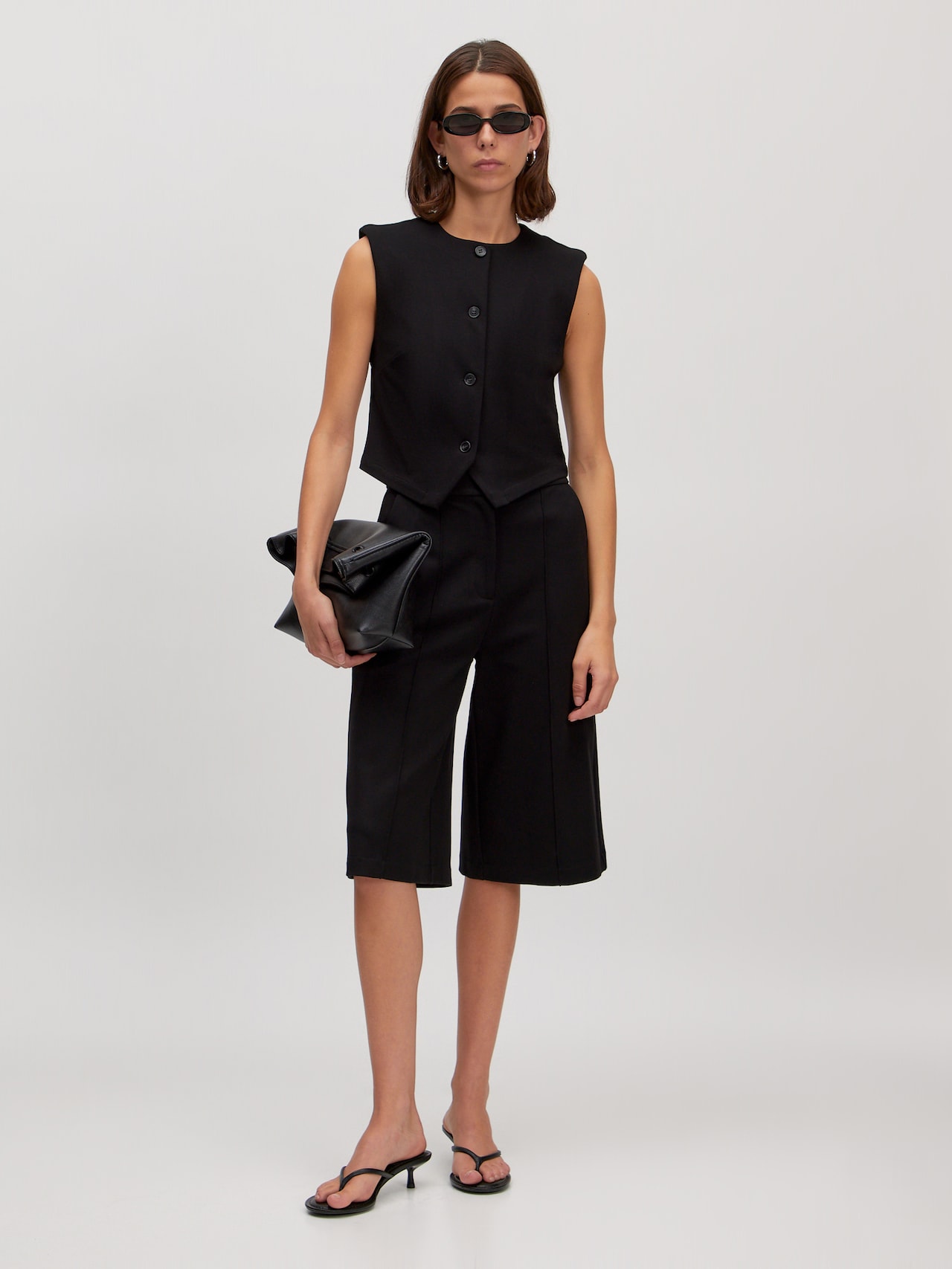 EDITED Bodywarmer 'Dorit' Zwart