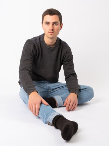 Occulto Socks 'Thermo Yuki' in Grey