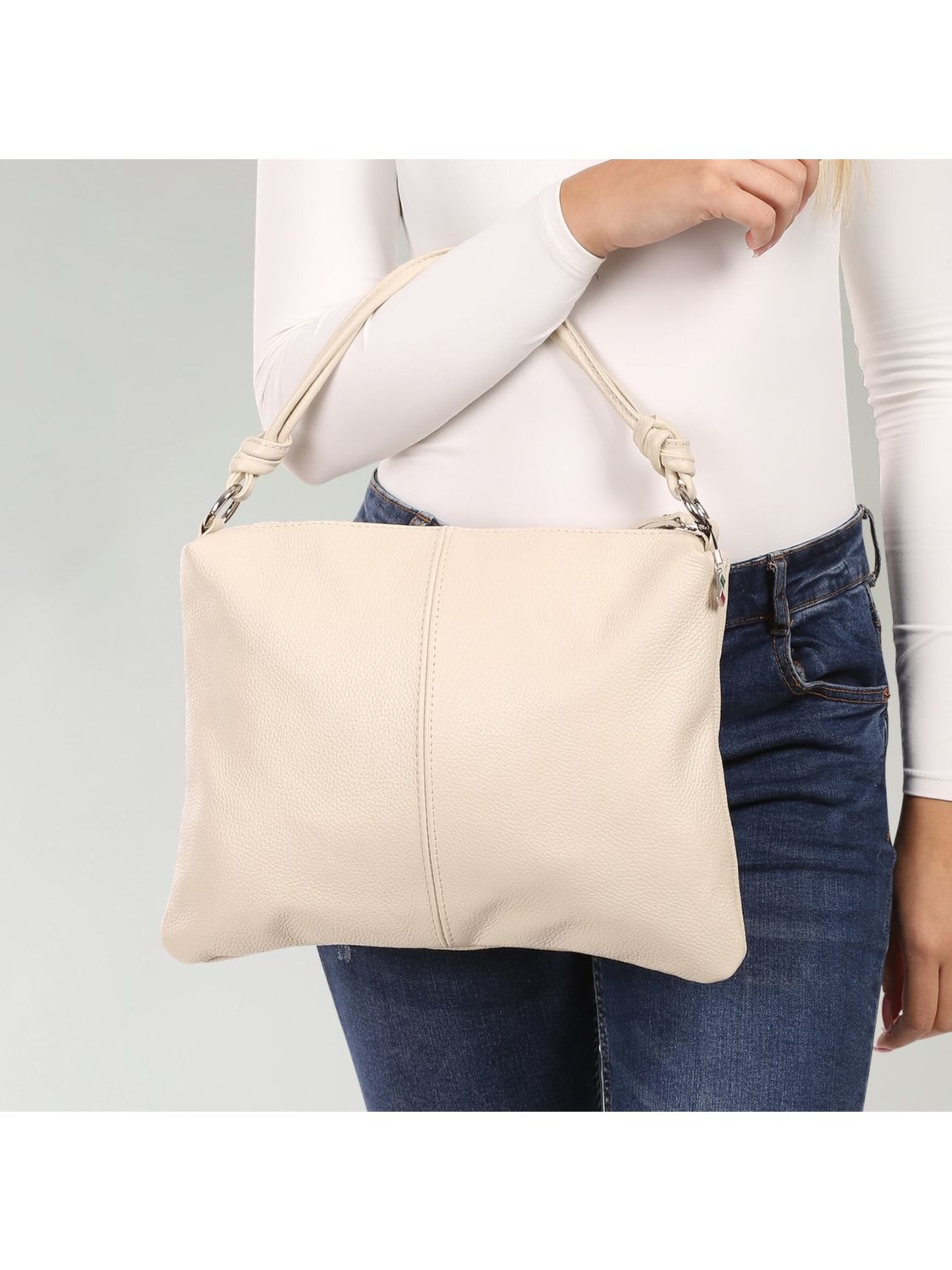 Florence Schoudertas in Beige