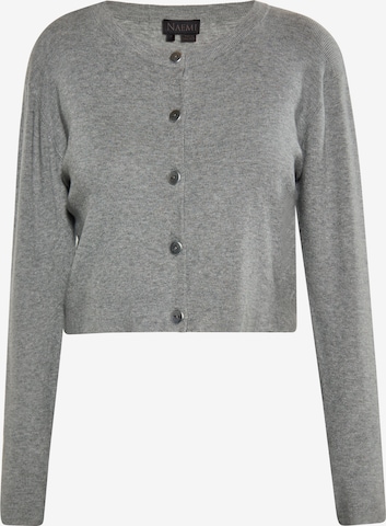 NAEMI Strickjacke in Grau: Vorderseite