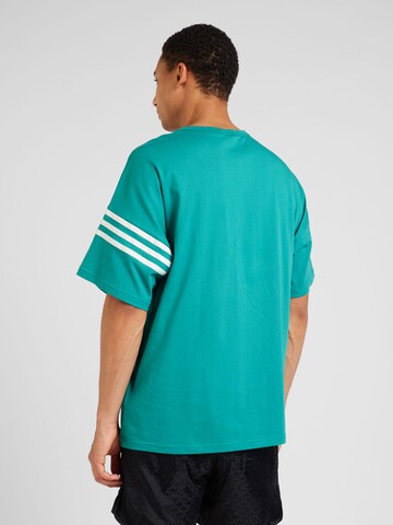 ADIDAS ORIGINALS Μπλουζάκι 'Neuclassics' σε πράσινο