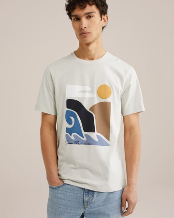 Tricou de la WE Fashion pe bej: față
