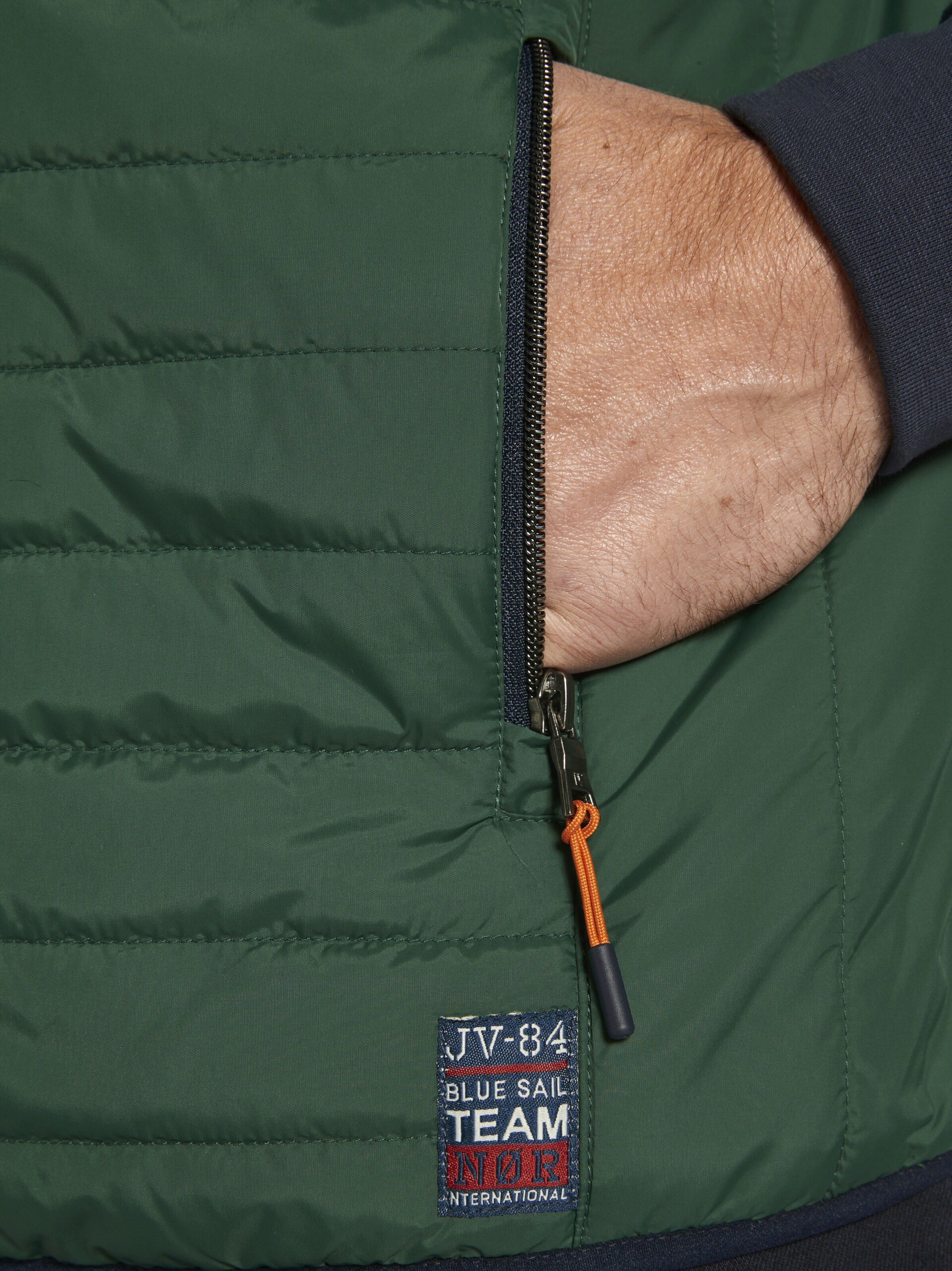 Jan Vanderstorm Vest 'Miklas' in Green