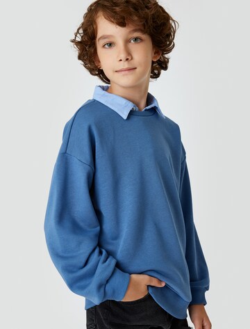 Koton Sweatshirt in Blauw: voorkant