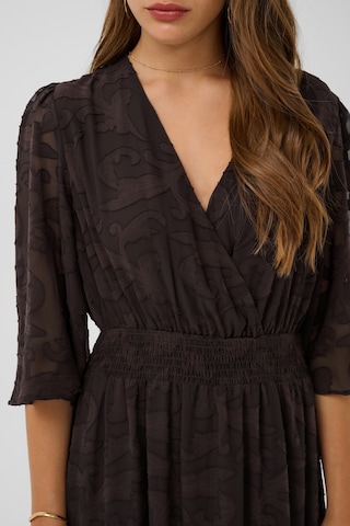 Cream Jurk 'Misandra' in Bruin