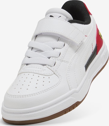 PUMA Scuderia Ferrari Caven III Sneakers in Weiß: Vorderseite