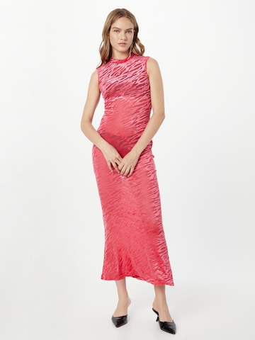AMY LYNN Платье 'Lana' в Ярко-розовый: спереди