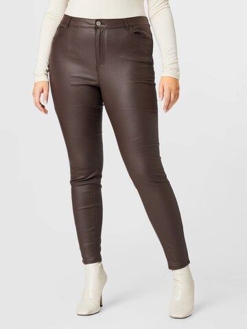 Vero Moda Curve Skinny Jeans 'SOPHIA' in Braun: predná strana