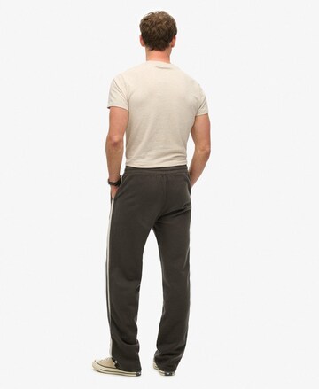 Regular Pantalon 'Athletic Essentials' Superdry en gris