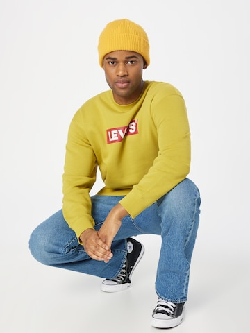 LEVI'S ® Sweatshirt 'Relaxd Graphic Crew' in Geel