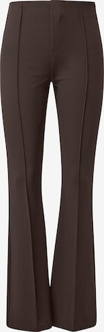 Pantalon QS en marron : devant