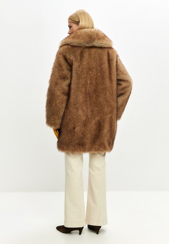 CESARE GASPARI Winter coat in Brown