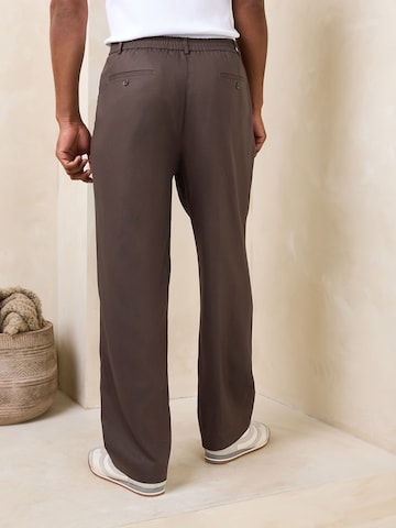 Next Loosefit Bandplooibroek 'N. Premium' in Bruin