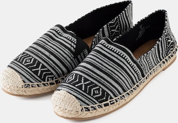 juoda Minnetonka Espadrilės