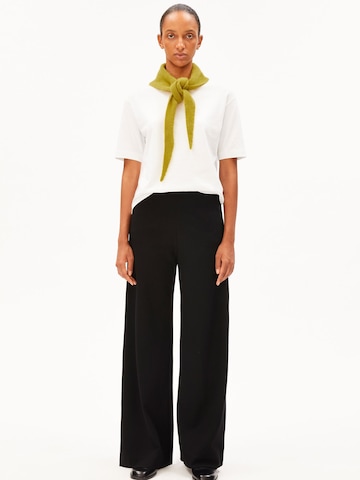 regular Pantaloni di ARMEDANGELS in nero