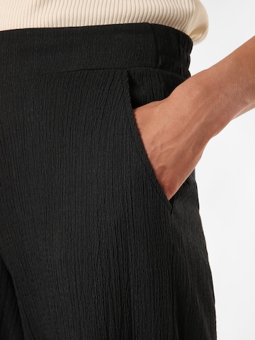 OPUS Slim fit Pleat-Front Pants 'Meltiko' in Black