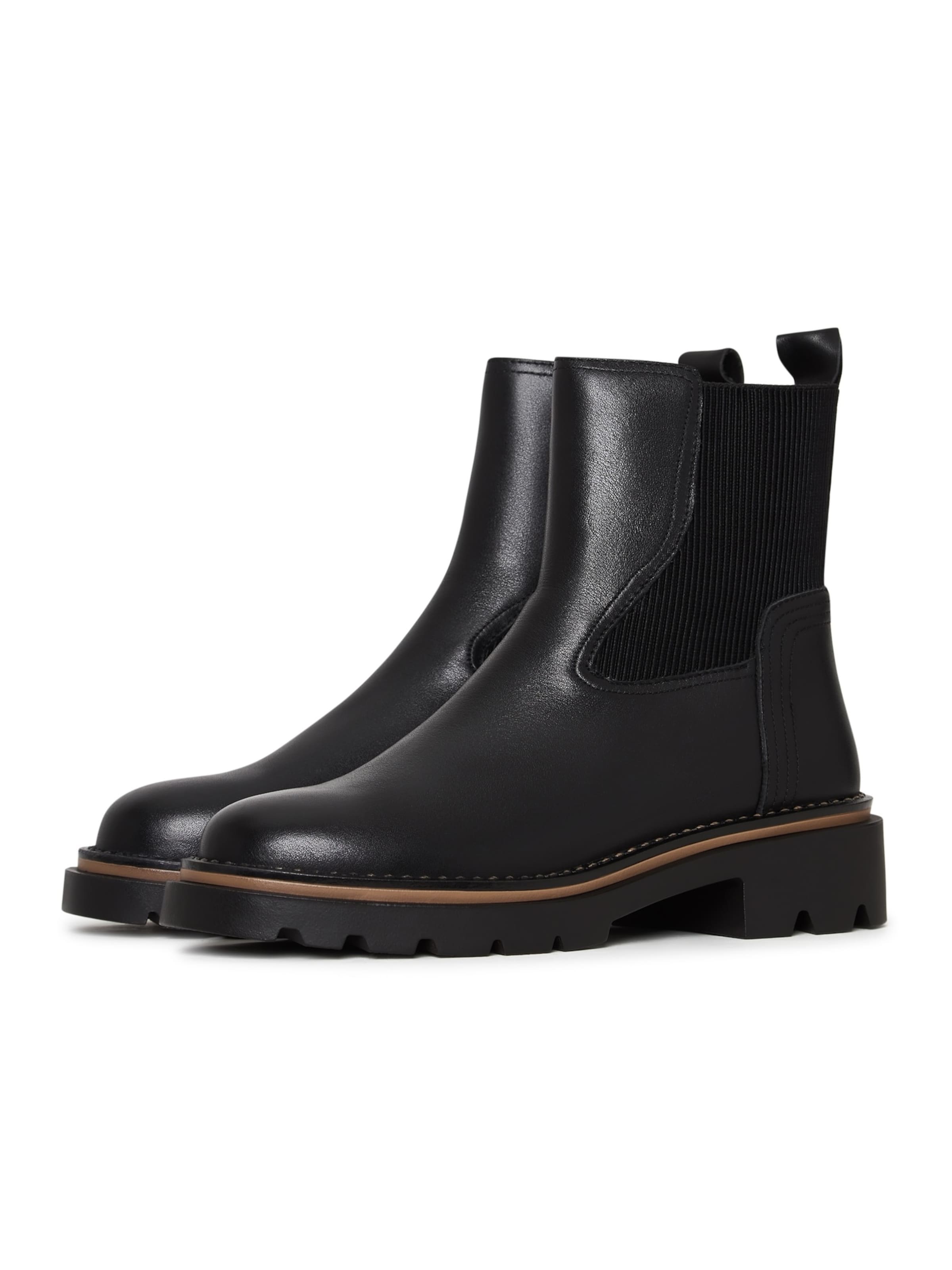 CESARE GASPARI Booties in Black