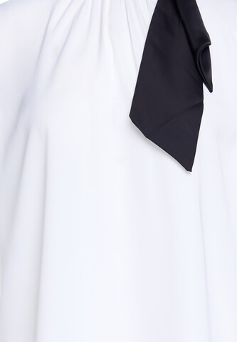 usha BLACK LABEL - Blusa en blanco